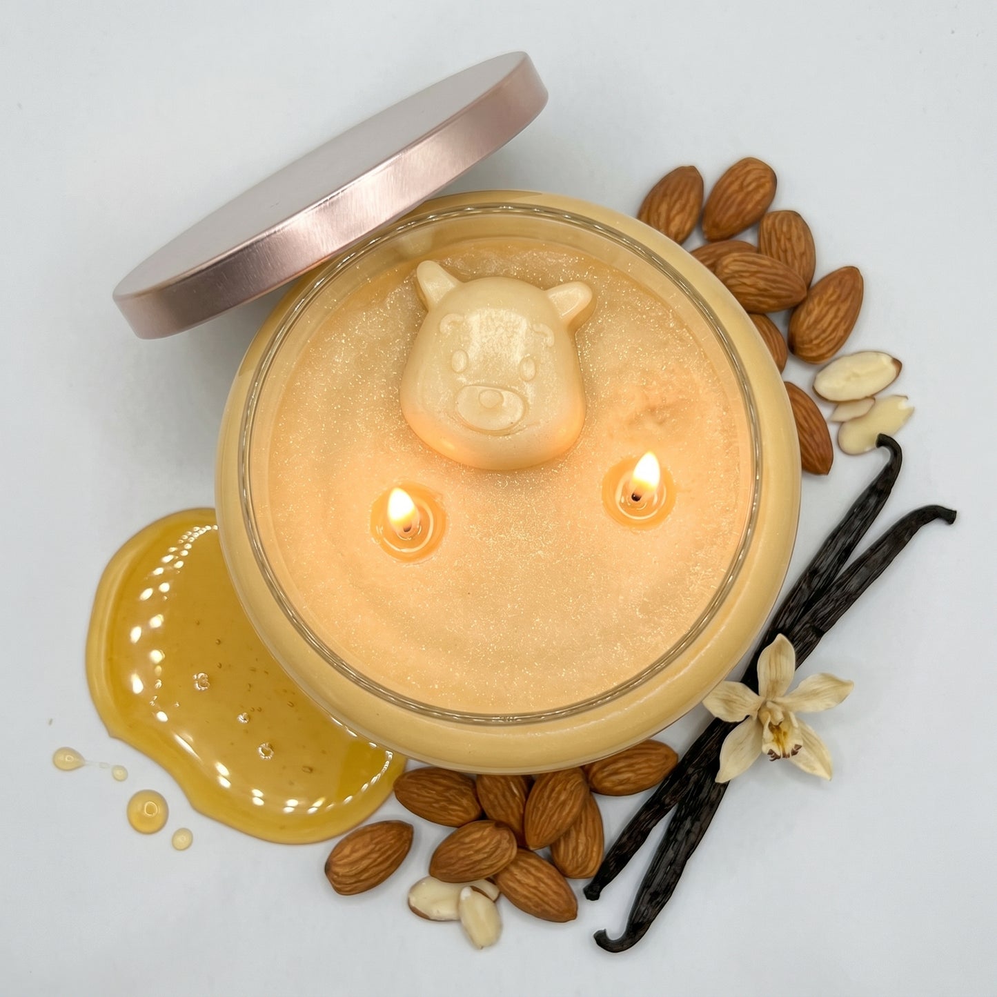 Honey Pot, Winnie-the-Pooh Soy Wax Candle-Warm Honey & Almonds